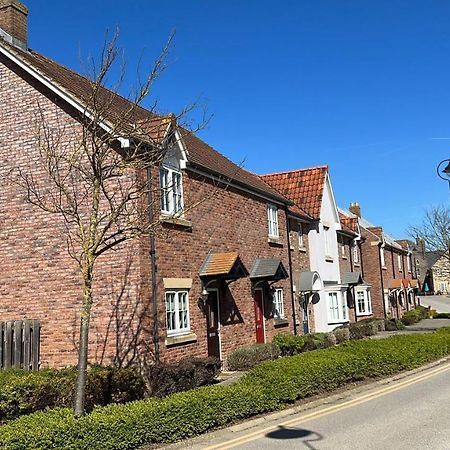 Spoonbill Cottage ファイリー エクステリア 写真